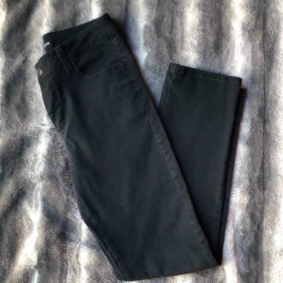 Lee Denim - Picture 1 of 8